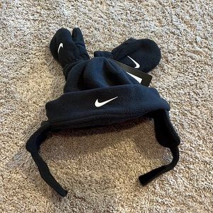Toddler Nike hat and glove set NWT winter set